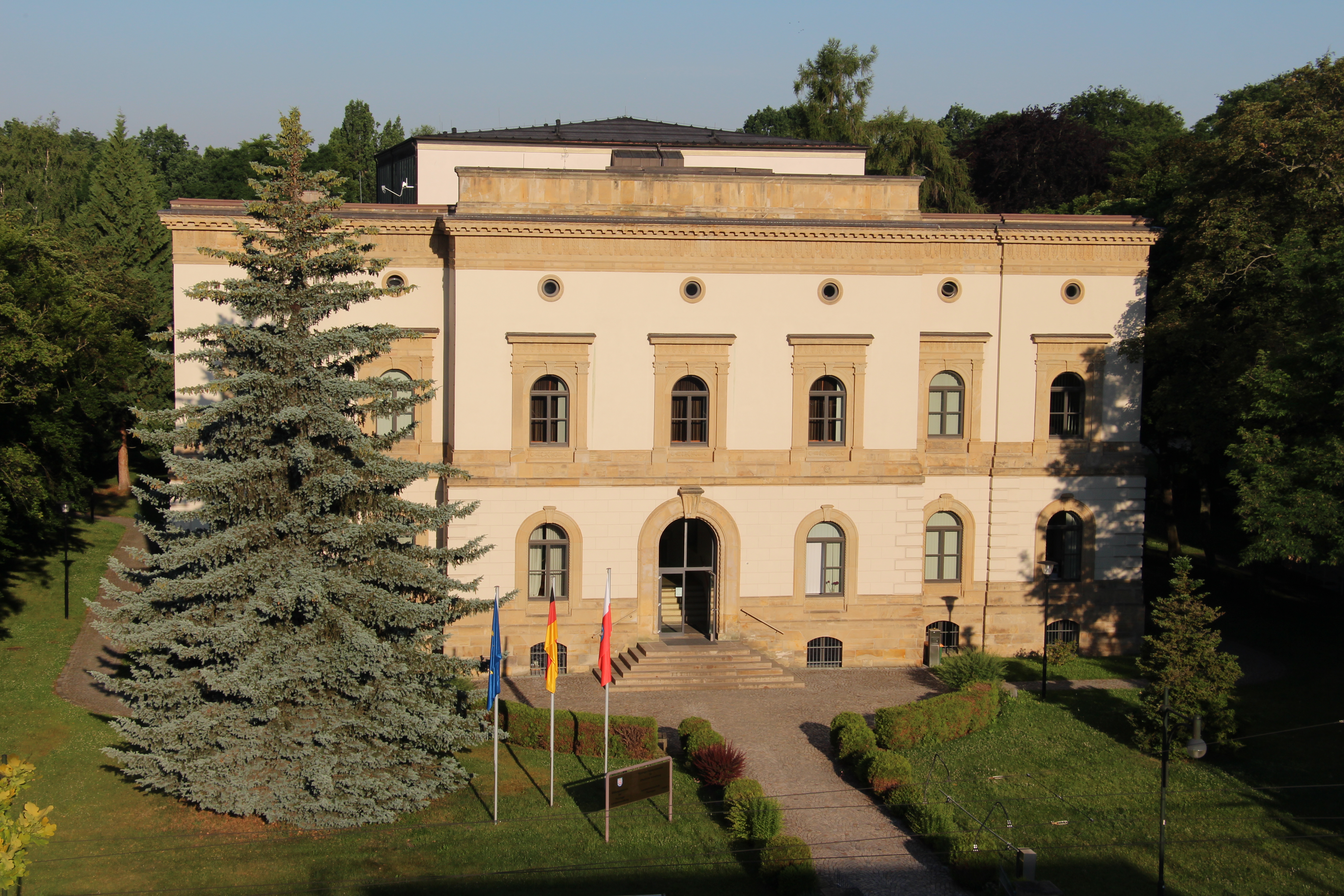 das Gebäude der Verwaltungsfachhochschule in Gotha, Vorderansicht